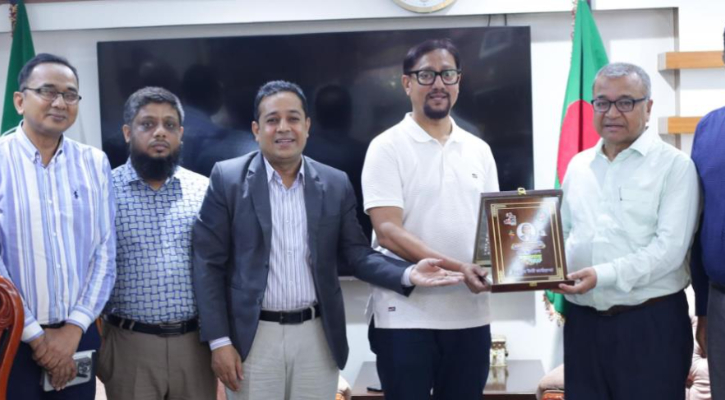 টানেলসহ কিছু প্রকল্পে পরিবেশ ভাবনার ঘাটতি রয়েছে: সলিমুল্লাহ খান